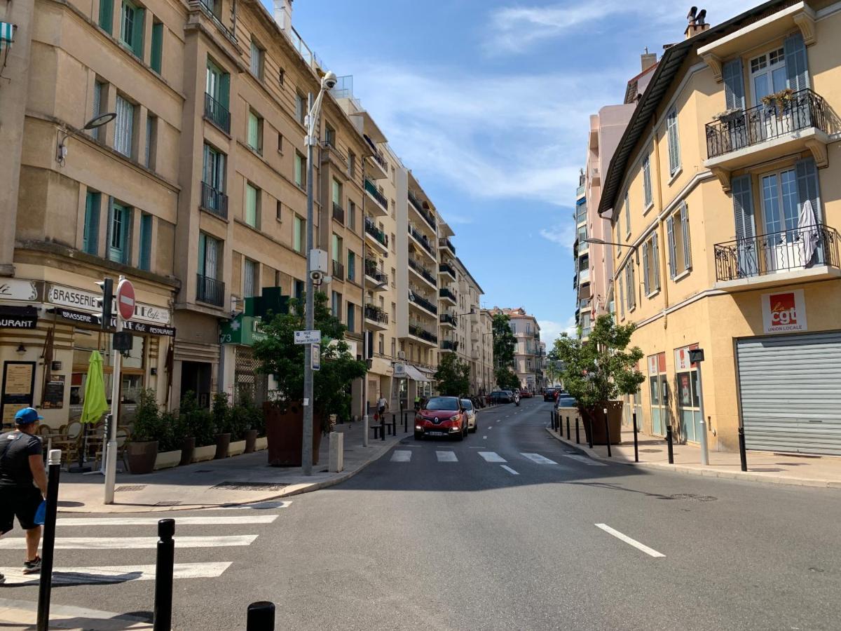 Superbe appartement idéalement situé à Cannes Esterno foto